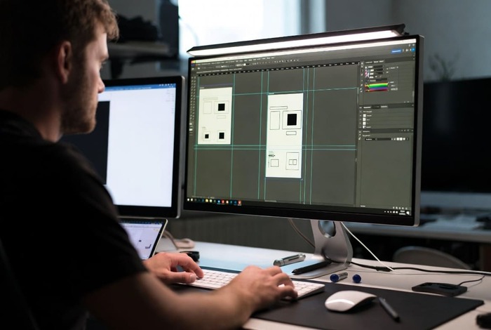 Top Benefits of Being a Graphic Designer: Advantages Explained